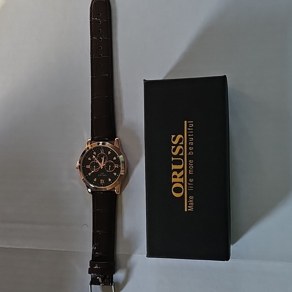 ORUSS Black and Gold Watch